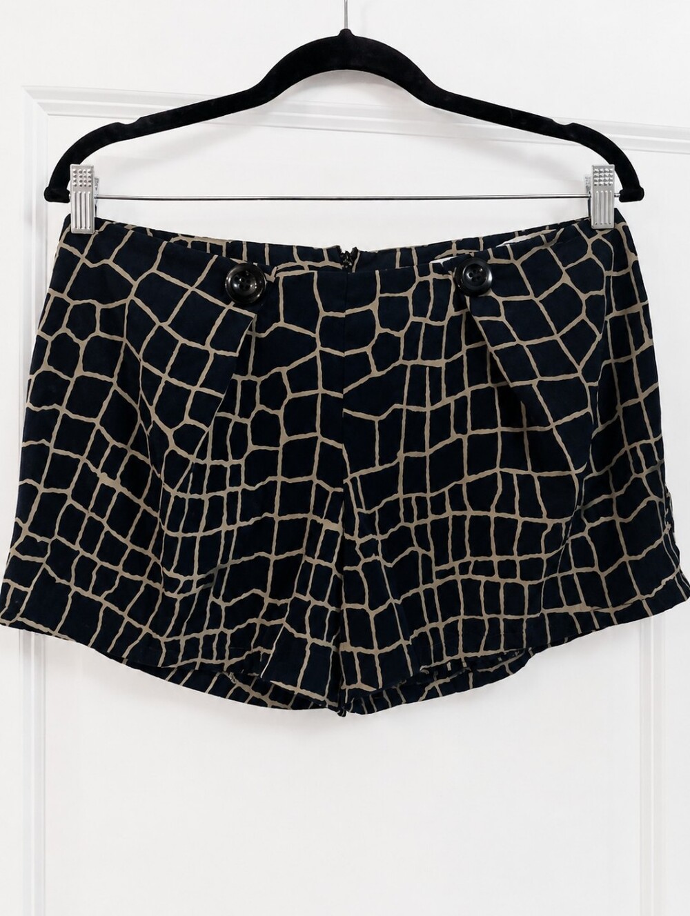 Papaya Dark Blue & Tan Geometric Contemporary Mid Waist Short Shorts Size 8